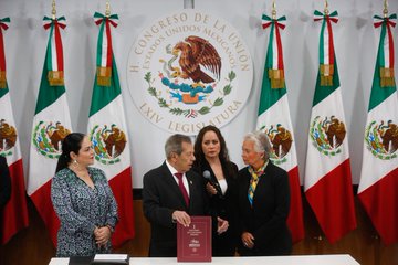 Olga Sánchez Cordero entrega Informe de Gobierno al Congreso